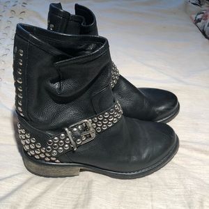 Steve Madden studded leather biker boots